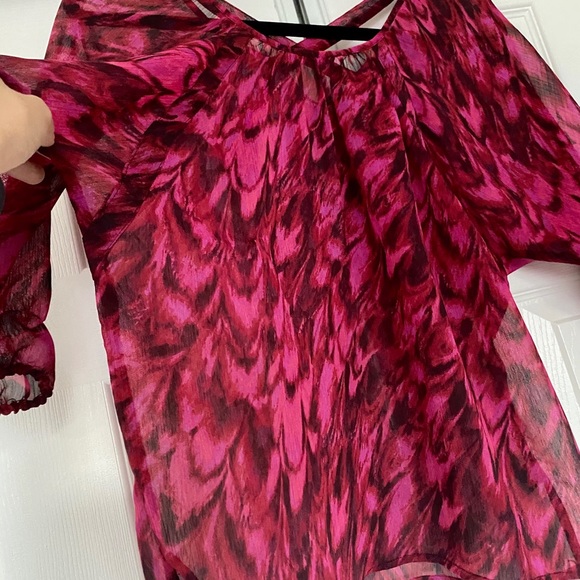 Red patterned blouse - Picture 2 of 5